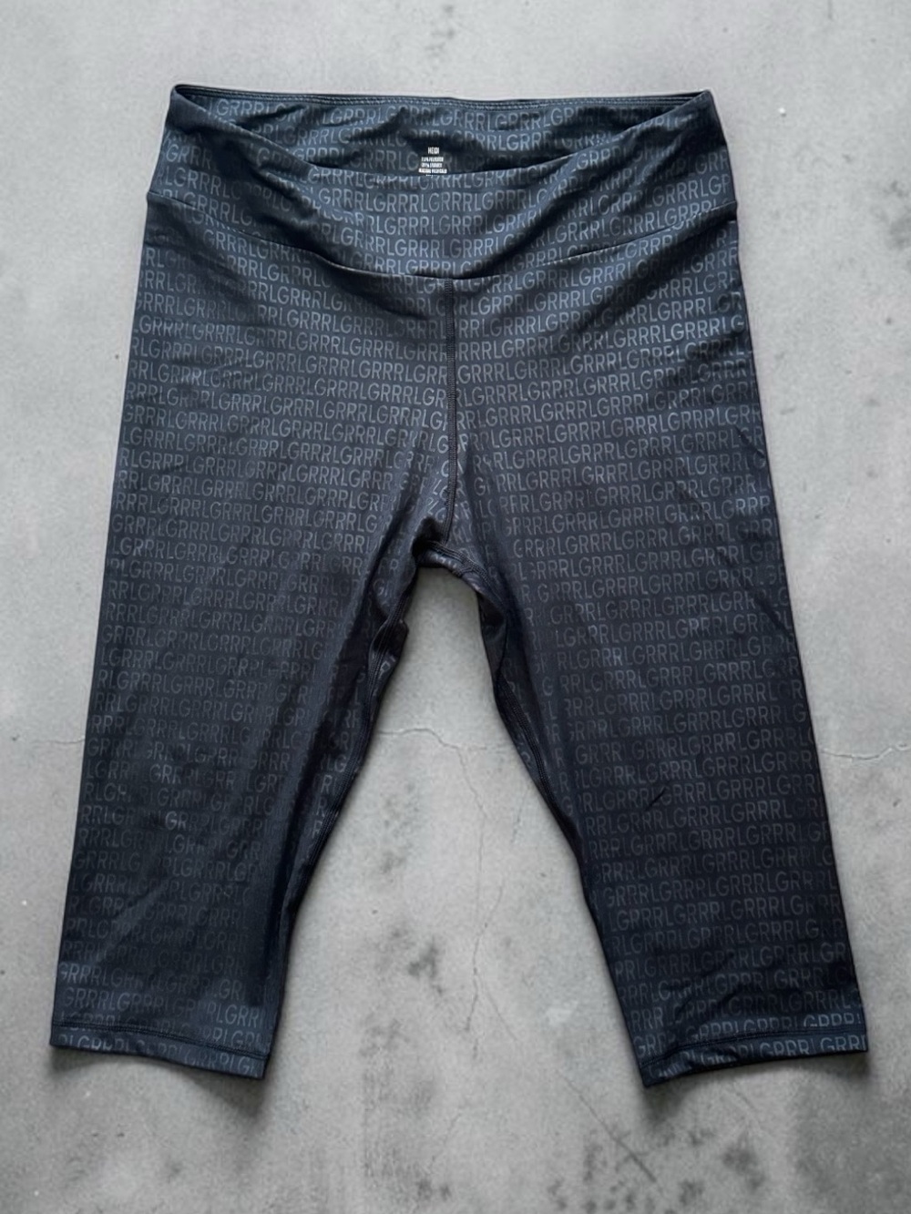 GRRRL Burnout Onyx Black Legend Capri Leggings
